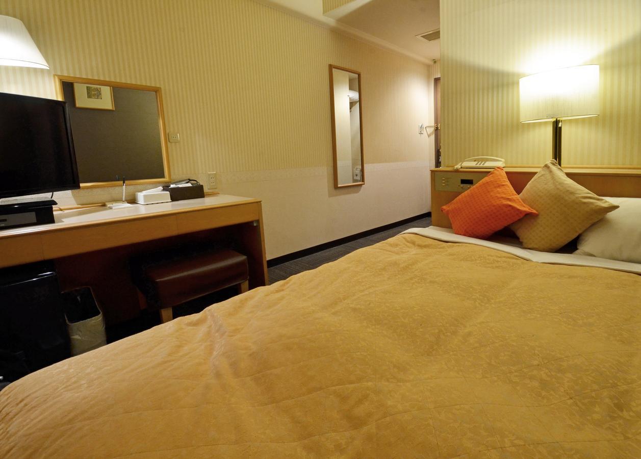 Omura Central Hotel Exterior foto
